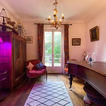 Holiday home Refuge Raffine - 2 Salons, Double Jacuzzi, Jardin *